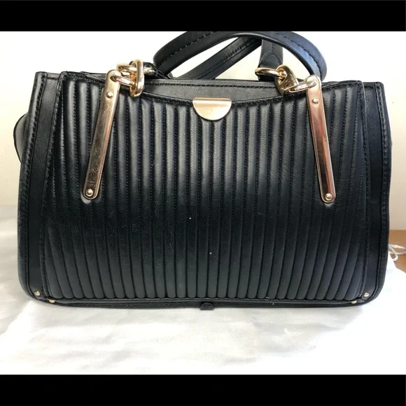 S⭕️LD‼️Coach Dreamer with Quilting and Rivets Black - Picture 3 of 12